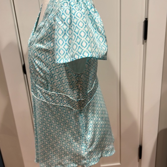NWT BANANA REPUBLIC Geometric Silk Blouse - Picture 3 of 8